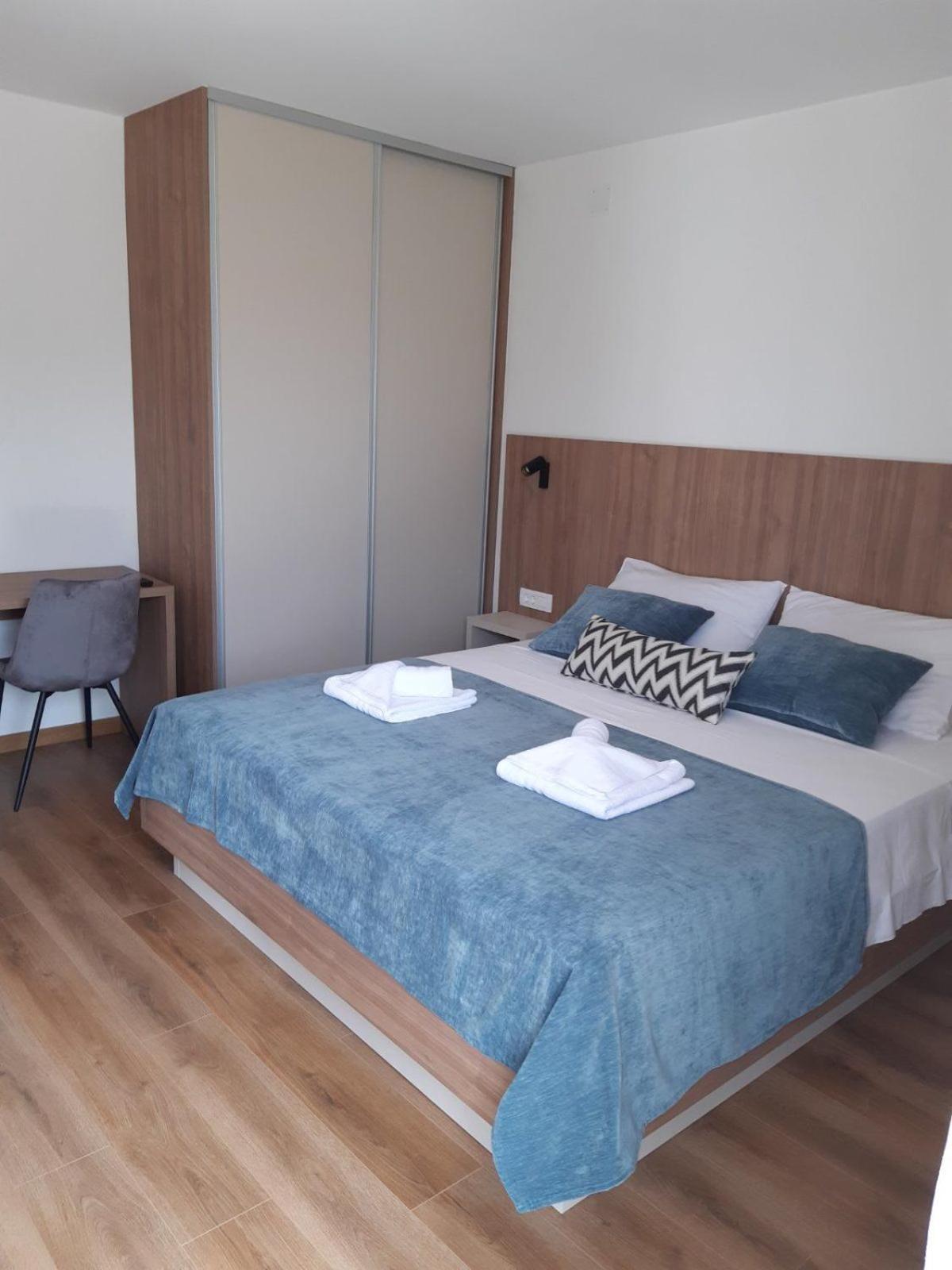 Apartments Cerovic Malinska Bagian luar foto
