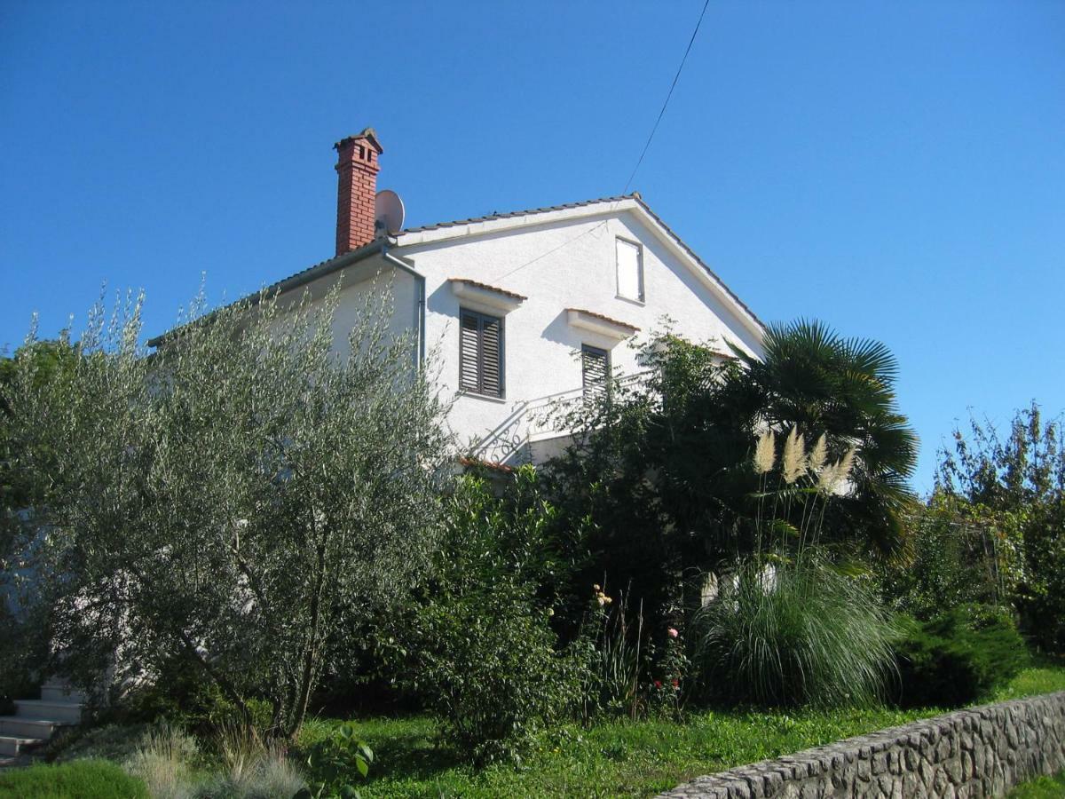 Apartments Cerovic Malinska Bagian luar foto