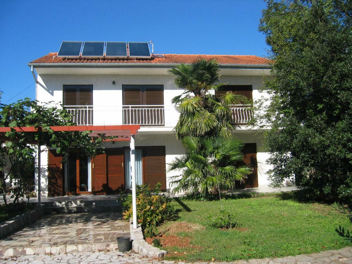 Apartments Cerovic Malinska Bagian luar foto